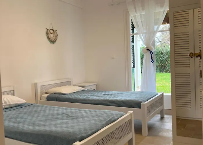 Sela\'S Corfu Beach Home